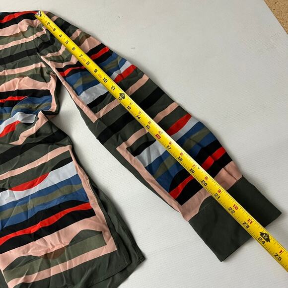 AKRIS Punto Mulberry Silk Multicolor Printed Silk Blouse Top Women Size 6 - Picture 4 of 12